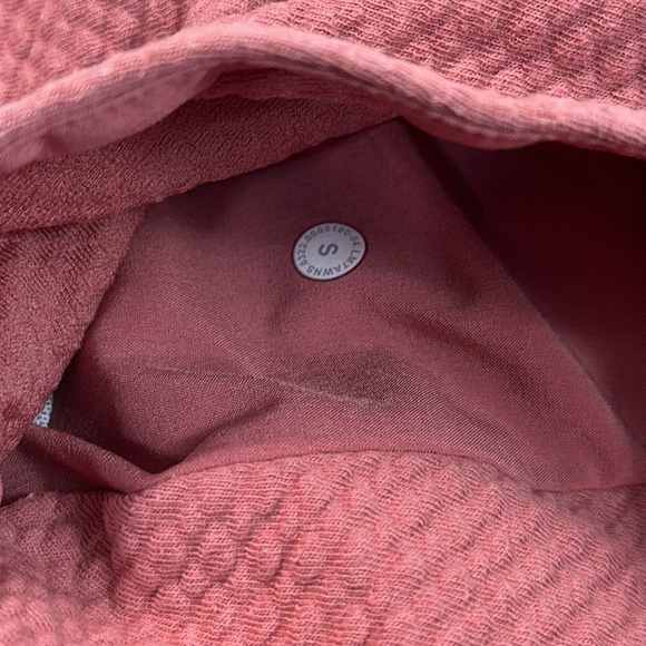 Lululemon At Ease Short 7" Brier Rose - Picture 5 of 6